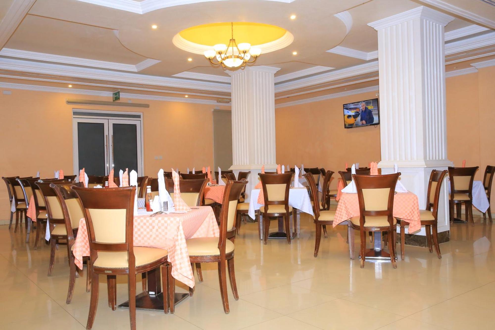 Panorama Portico Hotel, 주바 외부 사진